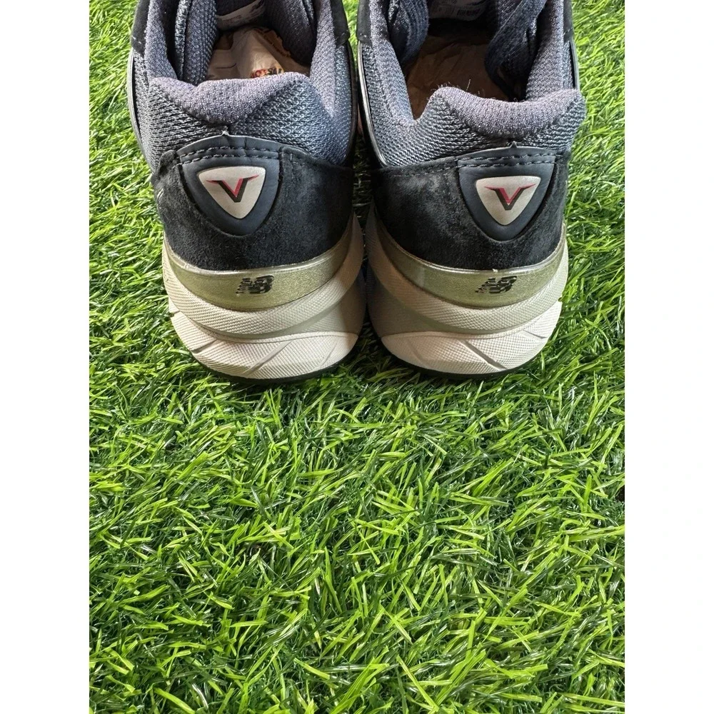 New Balance Mens 8 D 990v5 Navy Athletic Casual Walking Daily Sneaker M990NV5